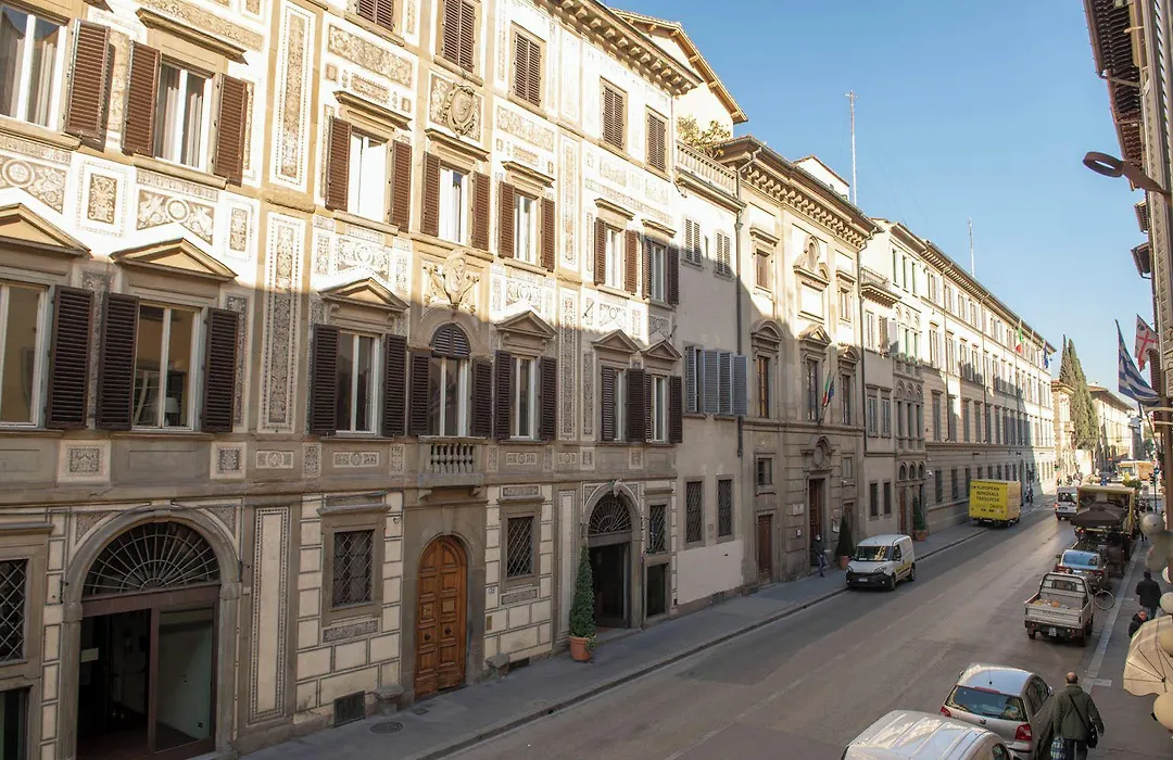 Cavour Rosa Apartment By Mamo Florence-1